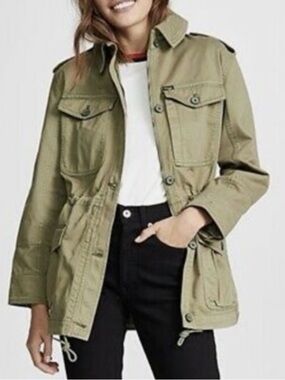 Wrangler Field Jacket in Dusty Olive size Small